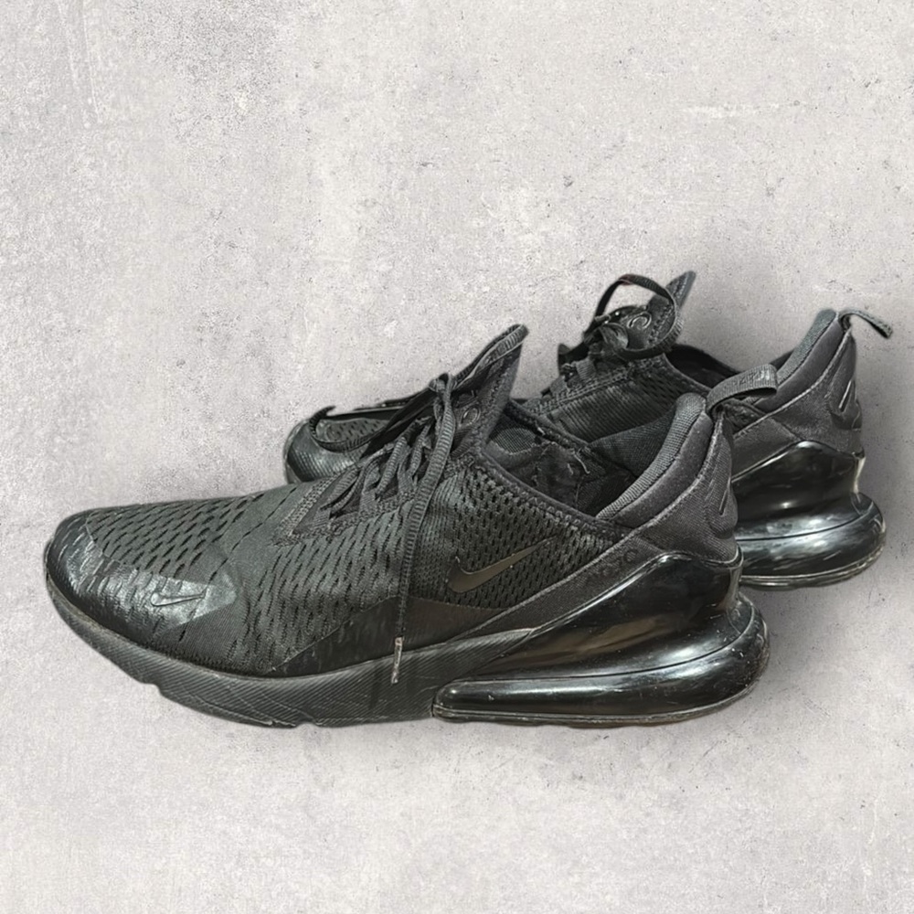 Size 11.5 - Nike Air Max 270 Low Triple Black